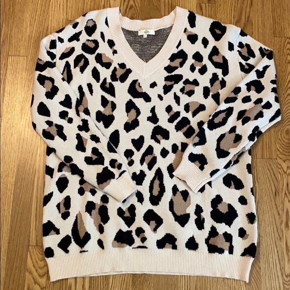 entro Sweaters - Entro Cheetah Print Tunic Sweater